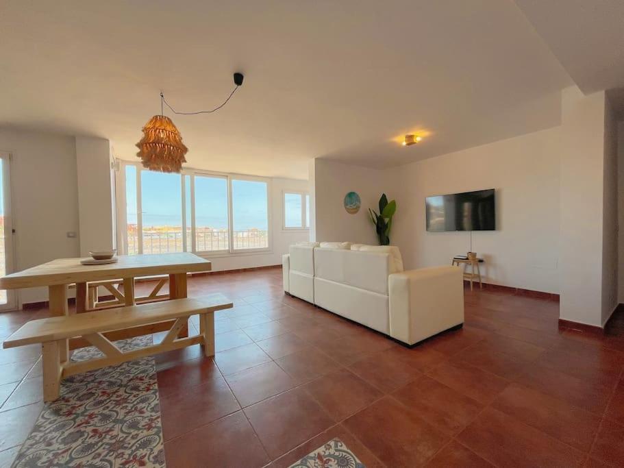 Apartamento Casa Bamboo Corralejo, Espacioso, Piscina Y Parking Exterior foto