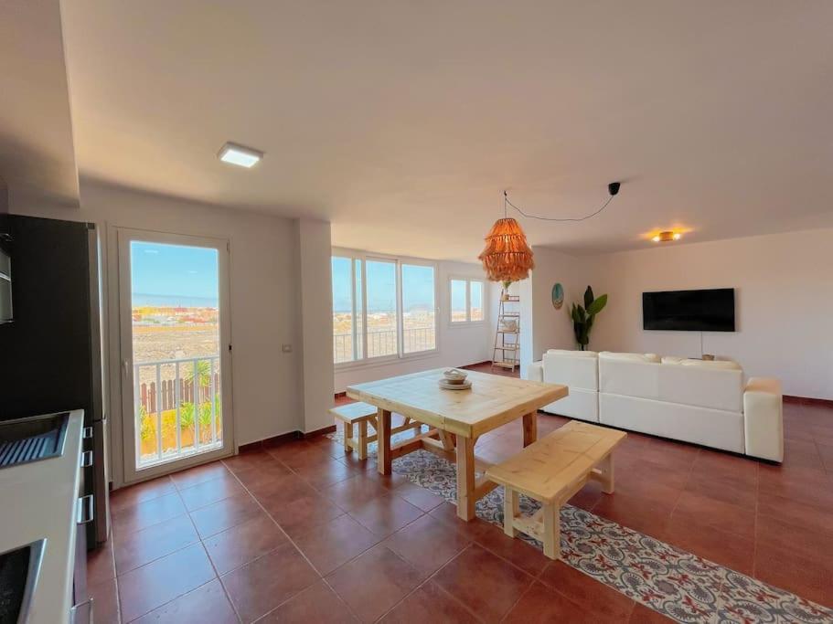 Apartamento Casa Bamboo Corralejo, Espacioso, Piscina Y Parking Exterior foto